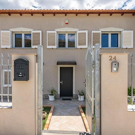 Villa Chiara Solanas Solanas  Eksteriør bilde