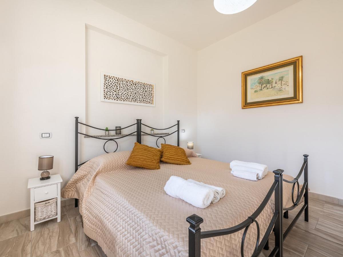 Villa Chiara Solanas Solanas  Eksteriør bilde